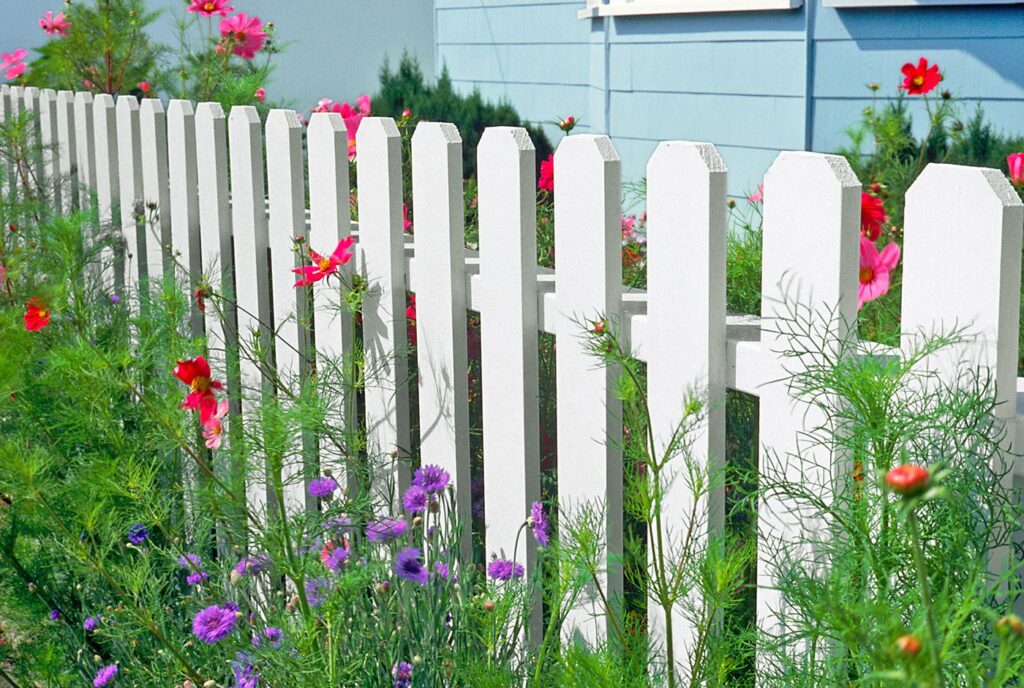 Picket Fence Compound Wall Design