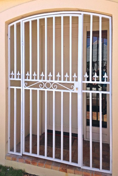 Sliding steel gate design pic