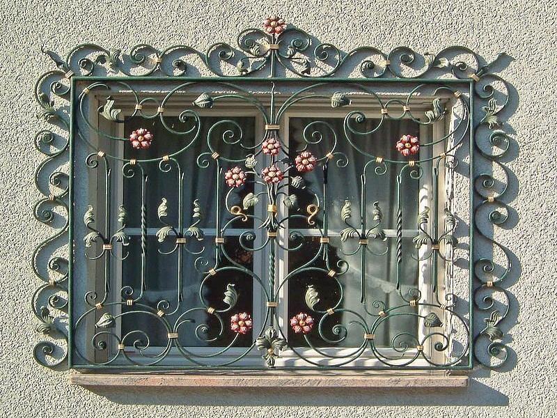 window grill design baroque style