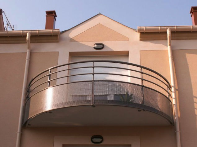 Balcony Railing Design for House Front
