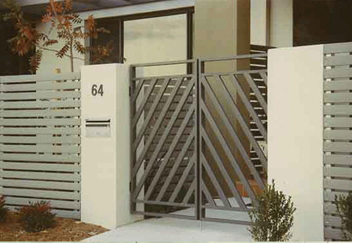 Low Cost Simple Gate Design for Small House