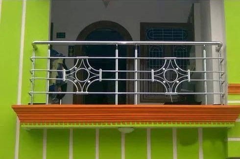 Modern Steel Railing Design for Balcony