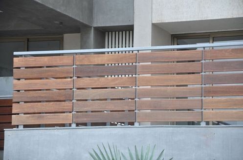 modern stell railing design for balcony