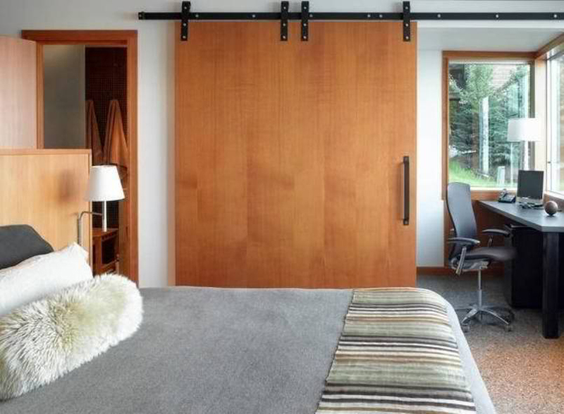 Sliding Door Design for Bedroom 3