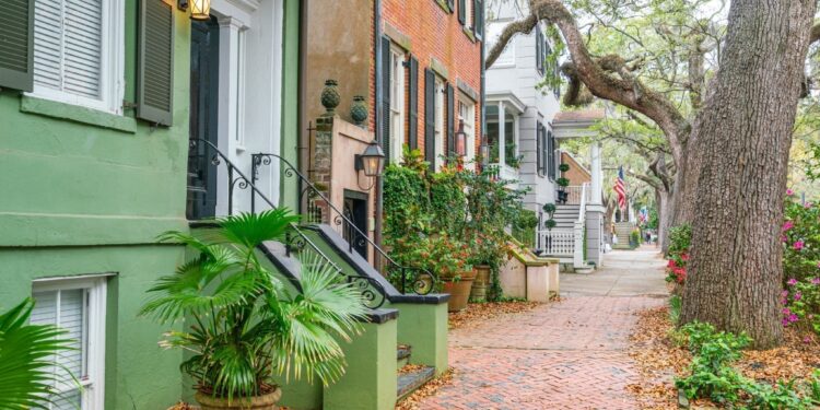 Find Your Perfect Home in One of the Best Neighborhoods in Savannah