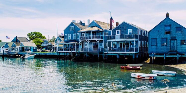 Nantucket is a fantastic place to live, especially if you want to stay away from the bustles of cities. The oceanic backdrop and pleasant weather are some of the things that may prompt a move to this…