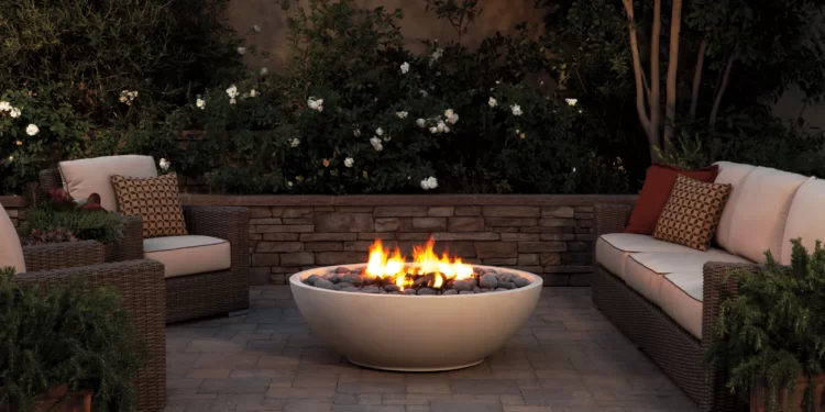 3 Backyard Trends and Ideas For The Winter