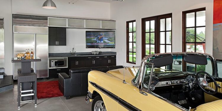 8 Simple Garage Man Cave Ideas To Help You Make Full Utility of Space