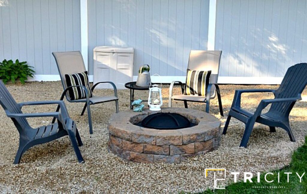 Build a Gravel Patio With a Fire Pit