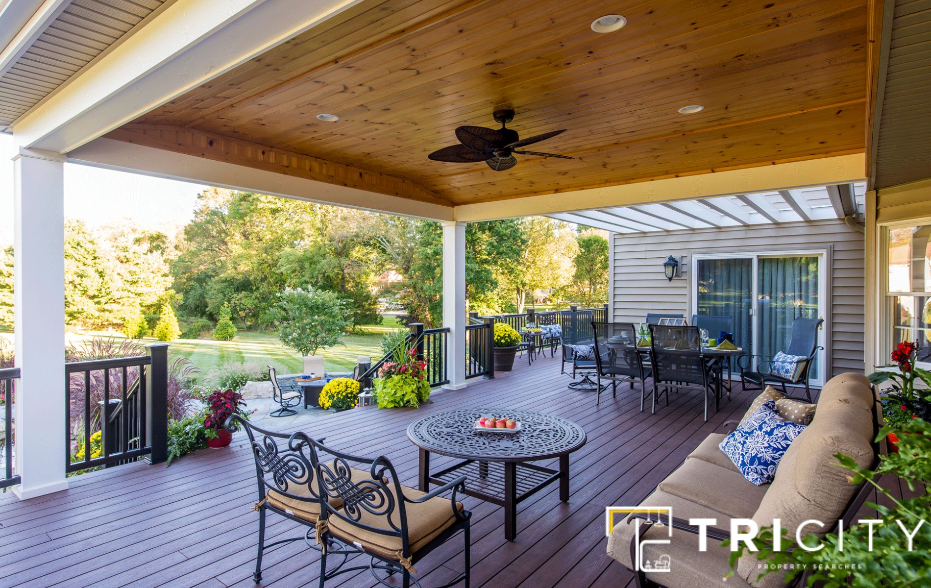 15 Inexpensive Porch Ceiling Ideas For a Lovely Yard - Auteco