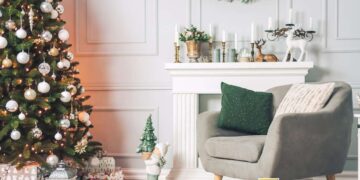 How to Decorate a Small Living Room For Christmas - 13 Ways