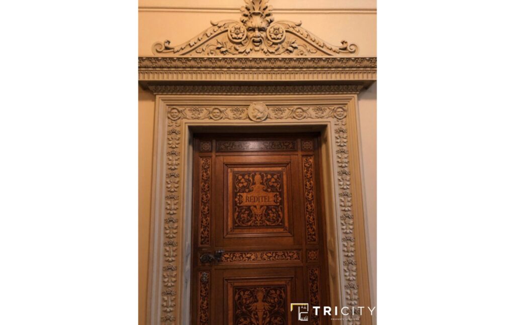 Wooden Main Hall Double Door Design With Block Carvings 