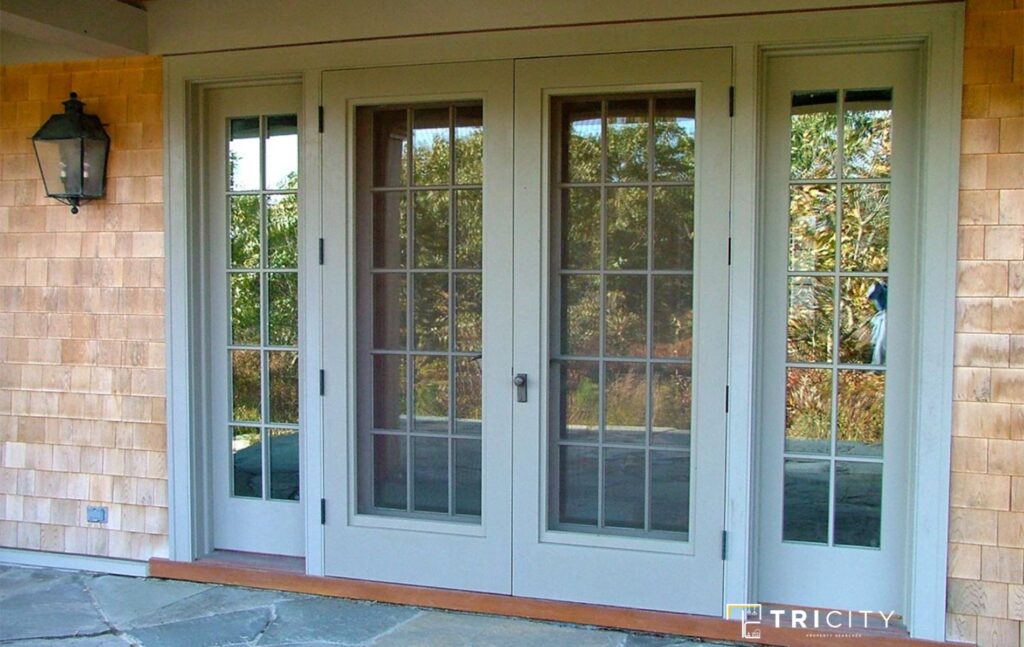 Wooden Main Hall Double Door Design With Large Glass Panels