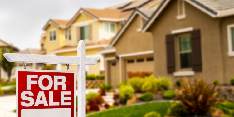 Why More League City Homeowners Choose Professional Real Estate Agent to Sell Their Properties