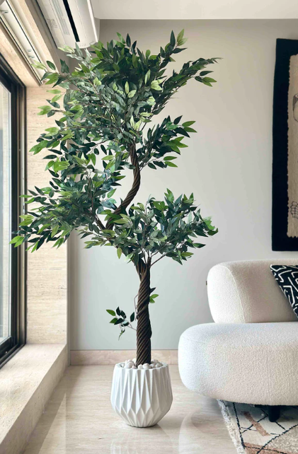 5 Tips for Maintaining Artificial Plants